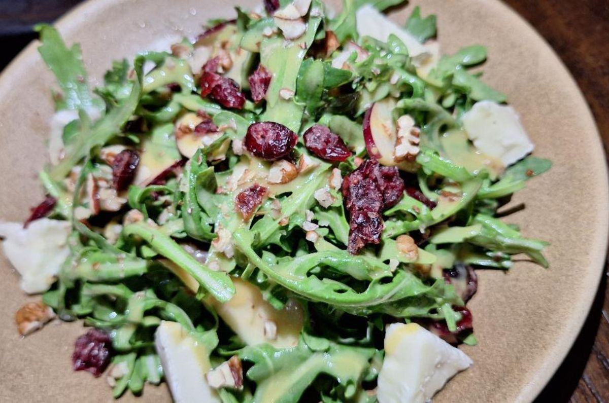 Ensalada de arúgula y queso brie, foto de Miriam Carmo