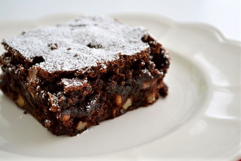 El brownie es un postre donde el chocolate es el protagonista de la receta.