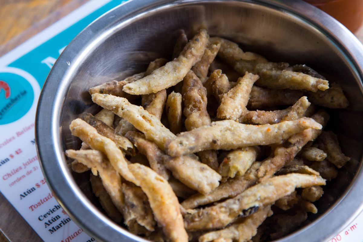 Botana de pescados fritos. Foto de Flickr.