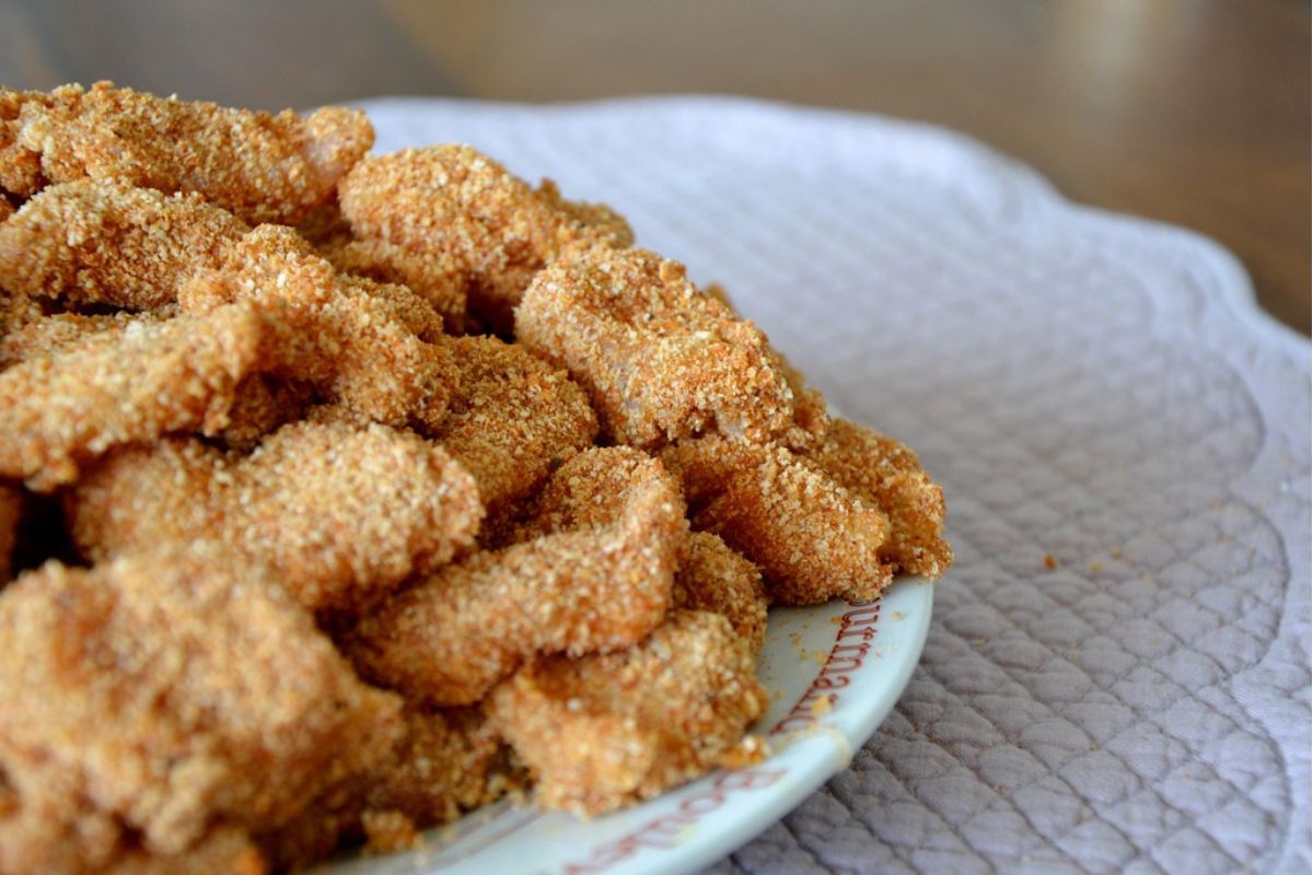 Nuggets listos para freír. Foto de Pexels.