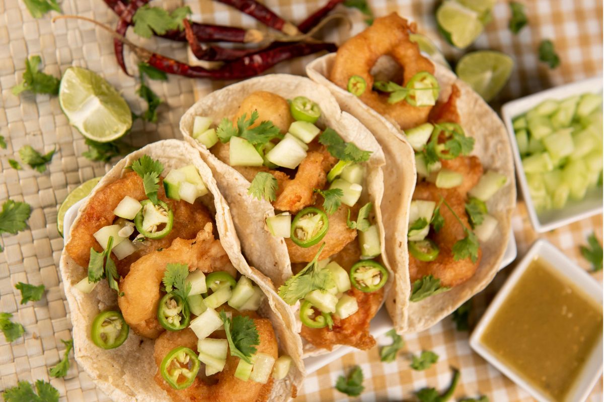 Tacos de filetes de pescado rebozados. Foto de Flickr.