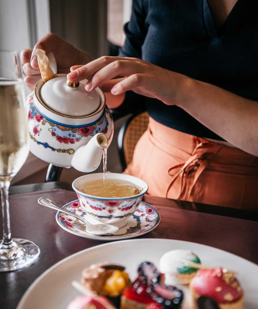 cada tarde se celebra el tradicional Afternoon Tea