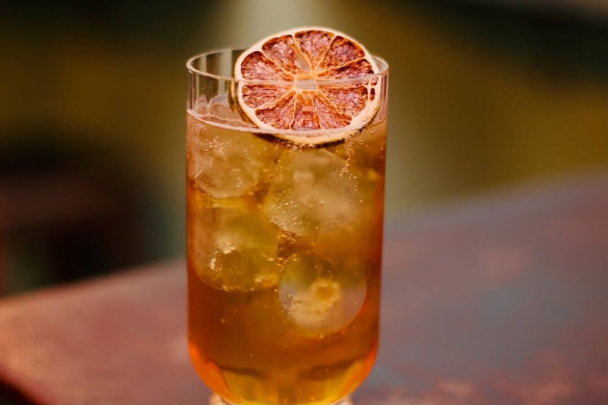 Coctel con té negro. Foto de Instagram Sabina Sabe.
