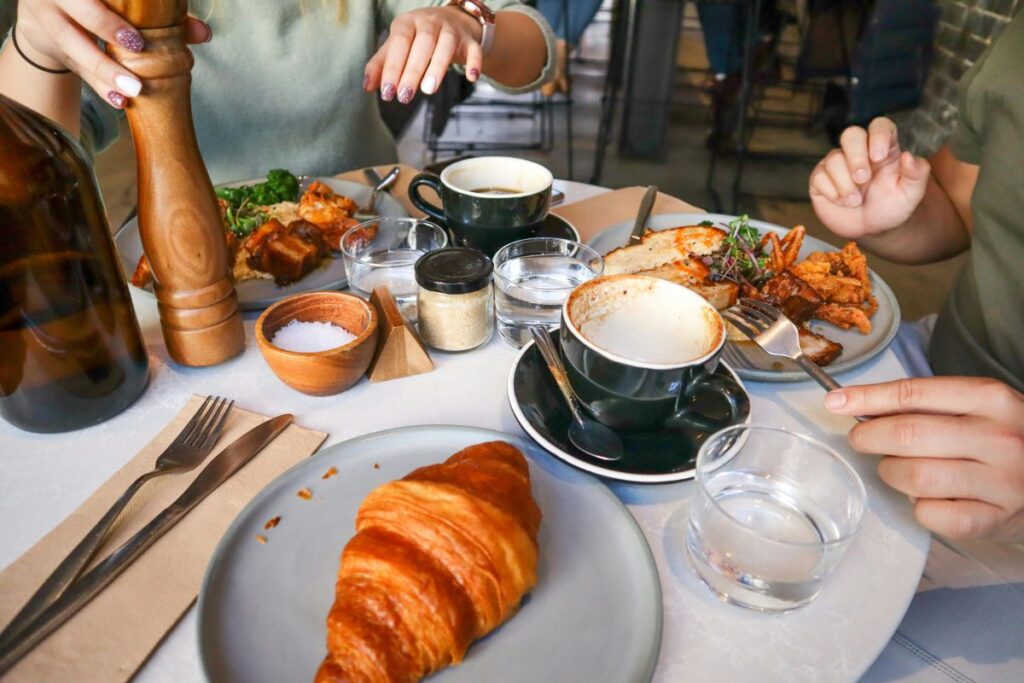 Los restaurantes para desayunar son una elección inteligente para celebrar el día de las Madres.