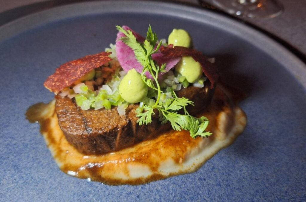 Ana Vegan presenta una cena vegana en el restaurante Ramona en Cancún FOTO