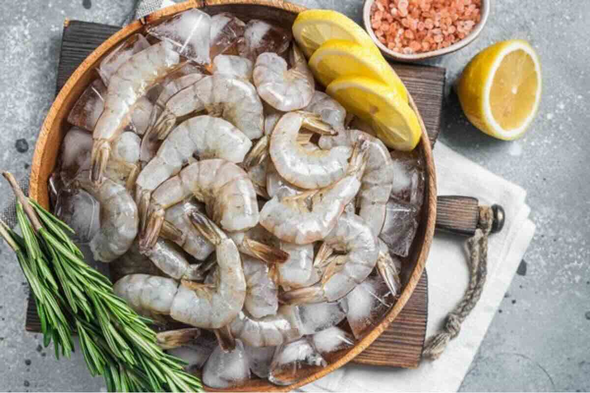 Camarones frescos. Foto de Pexels.