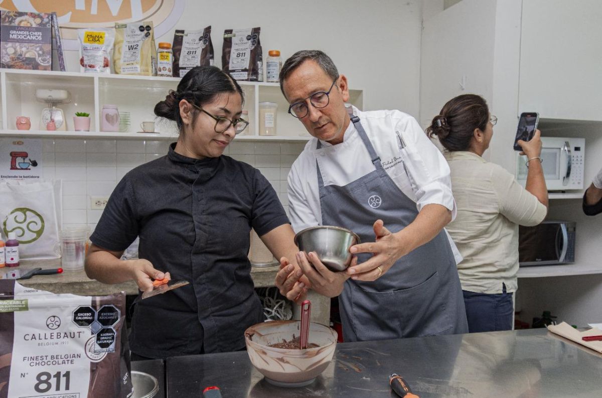 Masterclass de chocolate con el chef Fidel Baeza en Cancún, foto proporcionada por CIM