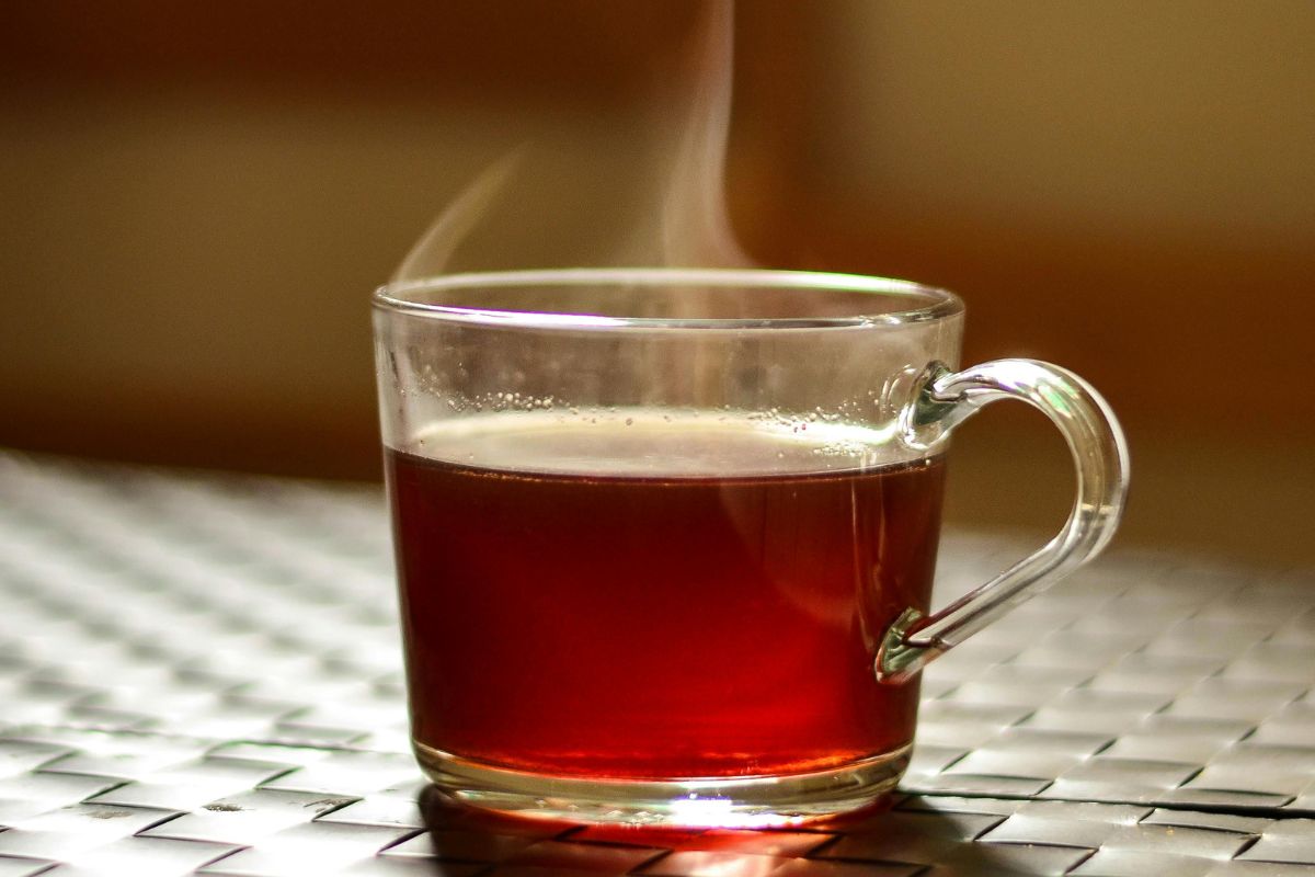 Té recién hecho. Foto de Pexels.