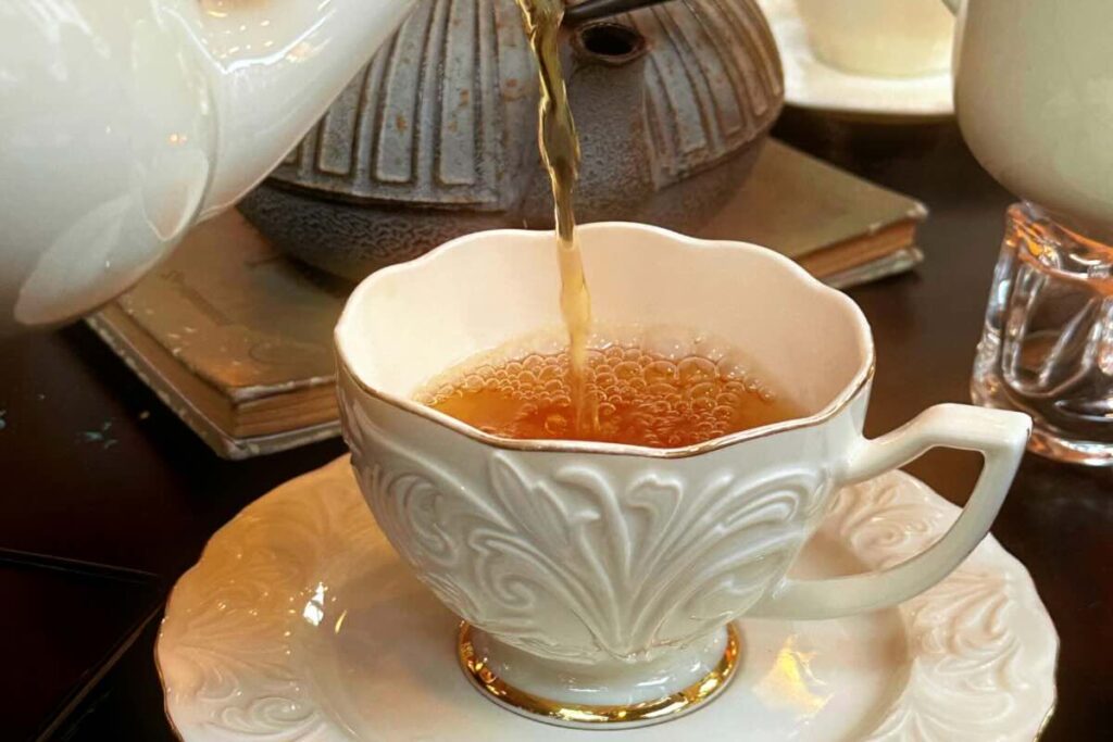 El hojicha es un tipo de té verde que presume Japón.
