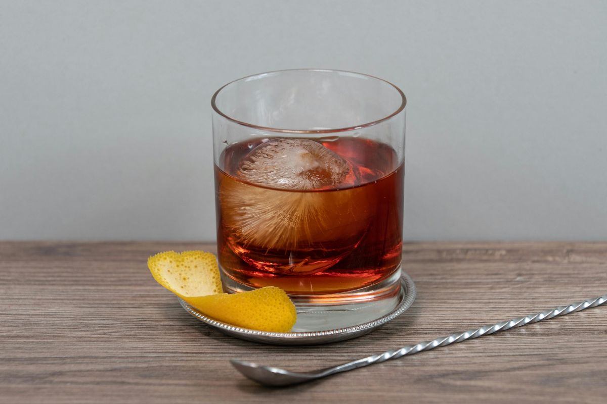 Coctel fresco para cerrar la cena. Foto de Pexels.