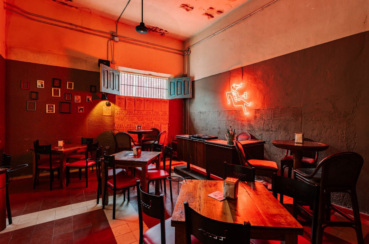 Interior del bar, foto proporcionada por El Lagarto de Oro