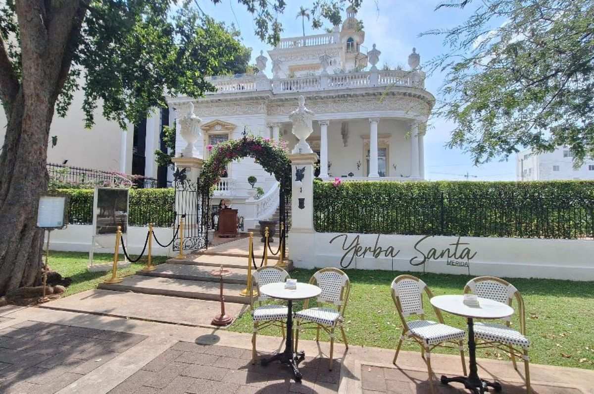 Fachada del restaurante Yerba Santa, foto de Miriam Carmo
