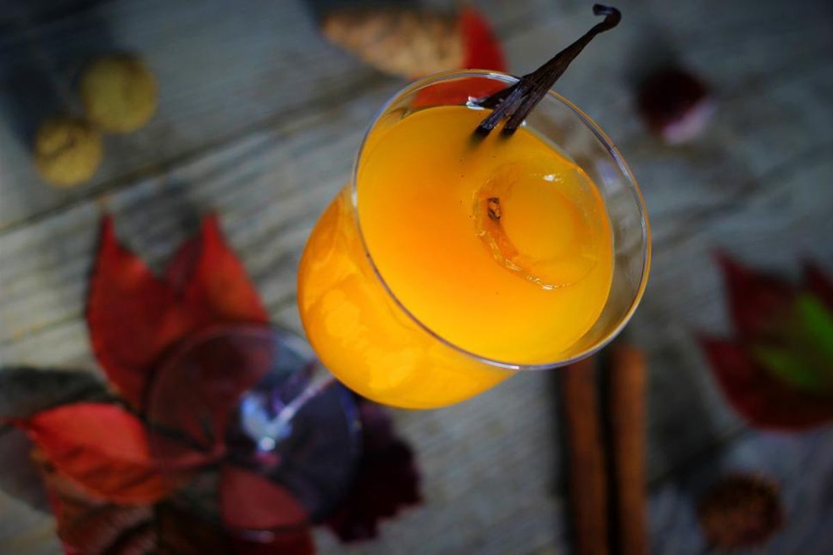 Mimosa clásica con hielo. Foto de Pexels.