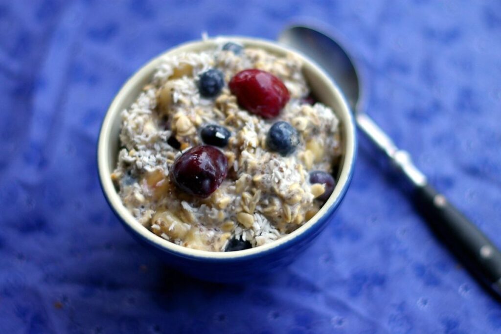 Overnight oats: ¿qué es y qué beneficios tiene?