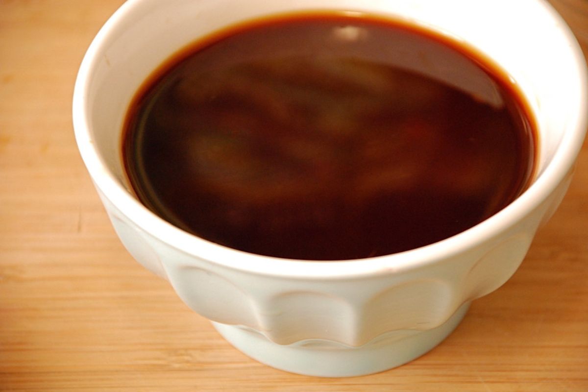 Salsa espesa para acompañar botana. Foto de Pexels.