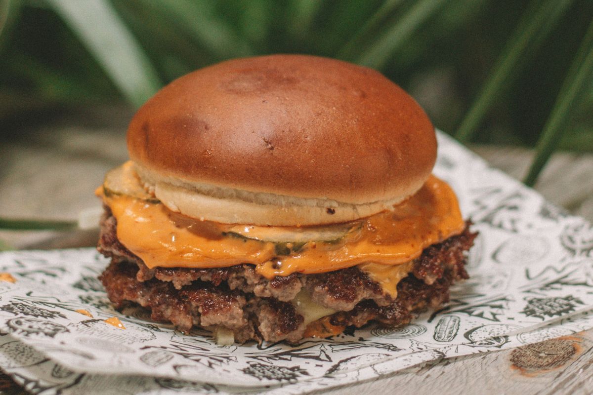 Smash burger: la versión crujiente de las hamburguesas es una realidad