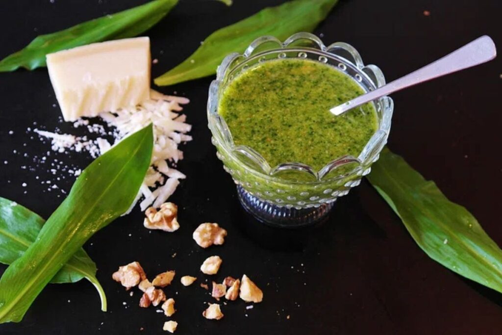 Las salsas verdes forman parte importante de la cocina internacional.