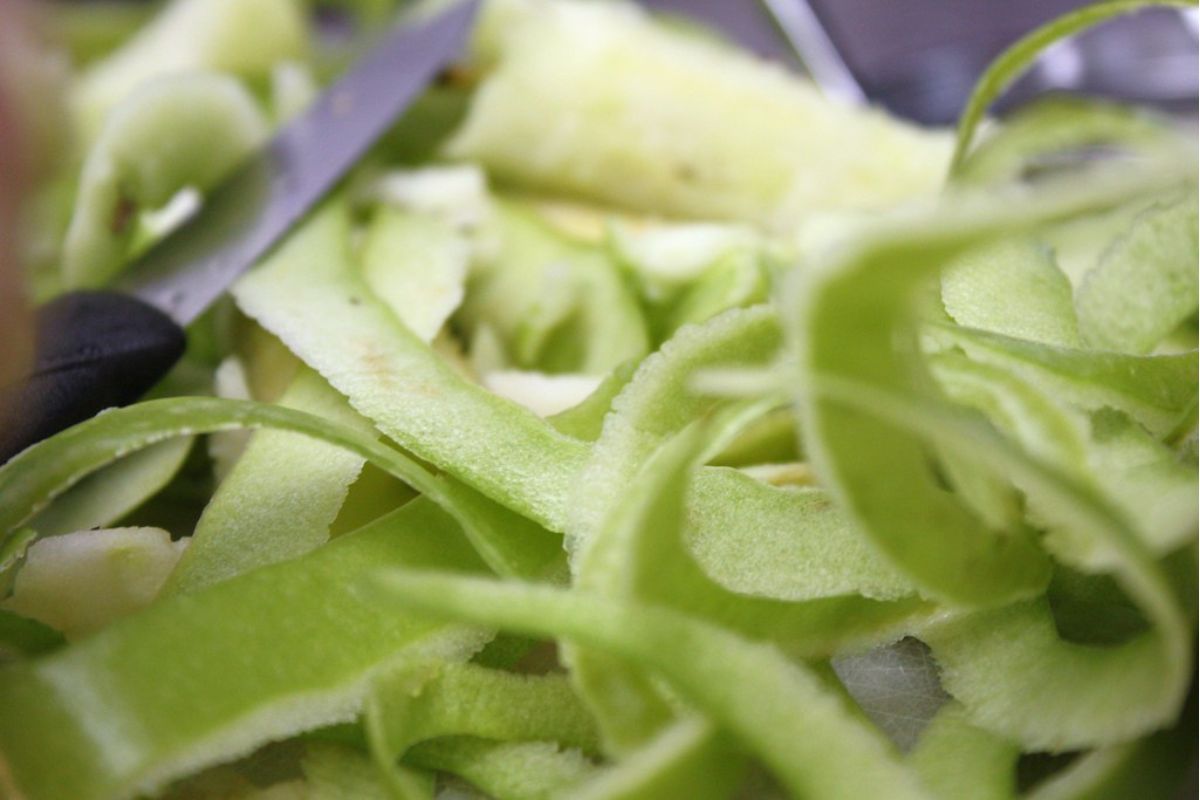 Cáscara de manzana verde. Foto de Pexels.