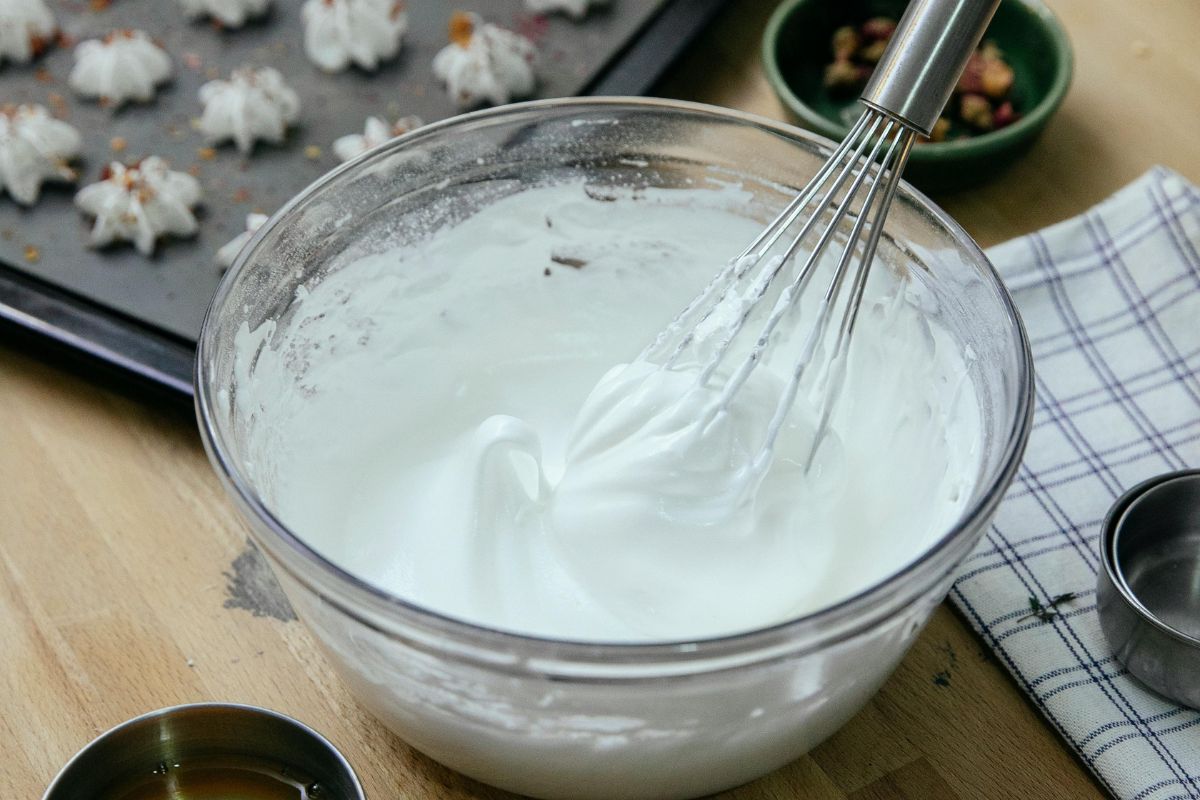Merengue suizo. Foto de Pexels.