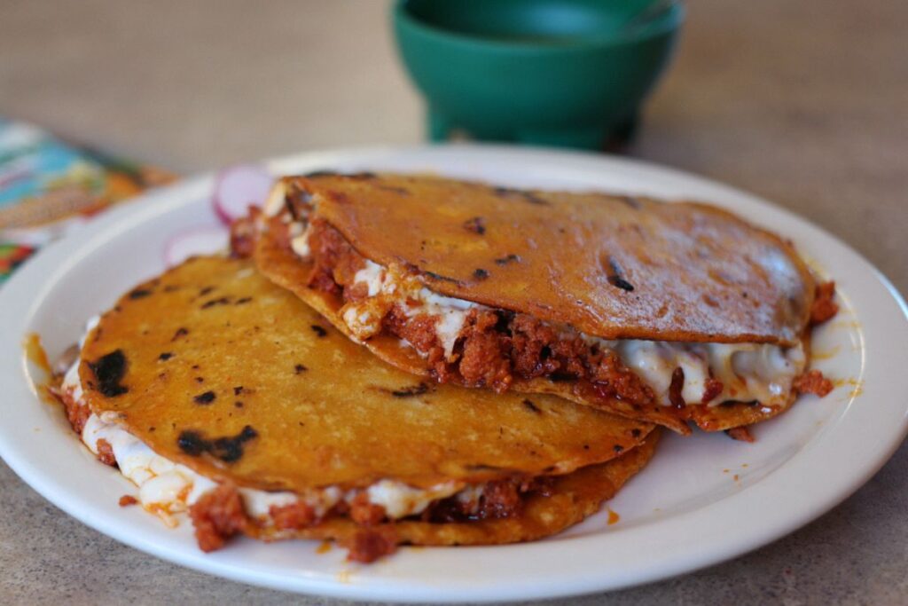 Mulitas: así se le conoce al primo tijuanense de los tacos