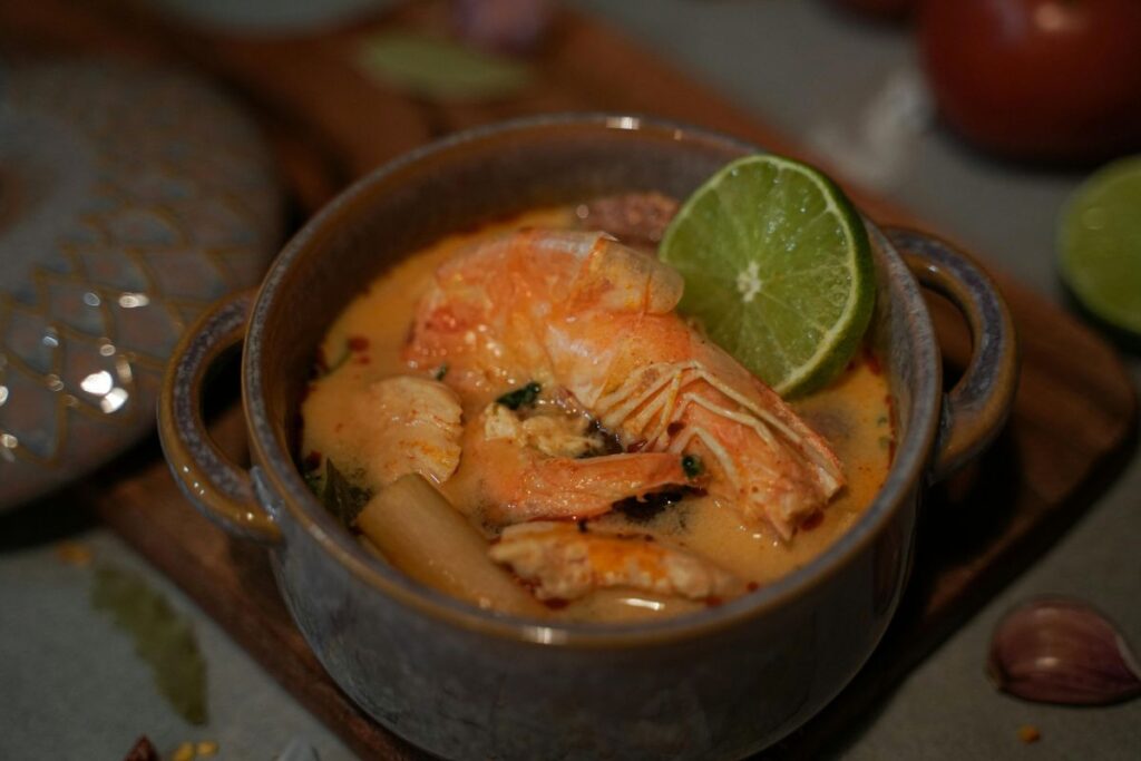 El tlaxtihuilli es un caldo que se mantiene vigente dentro de la cocina de mar de Nayarit.