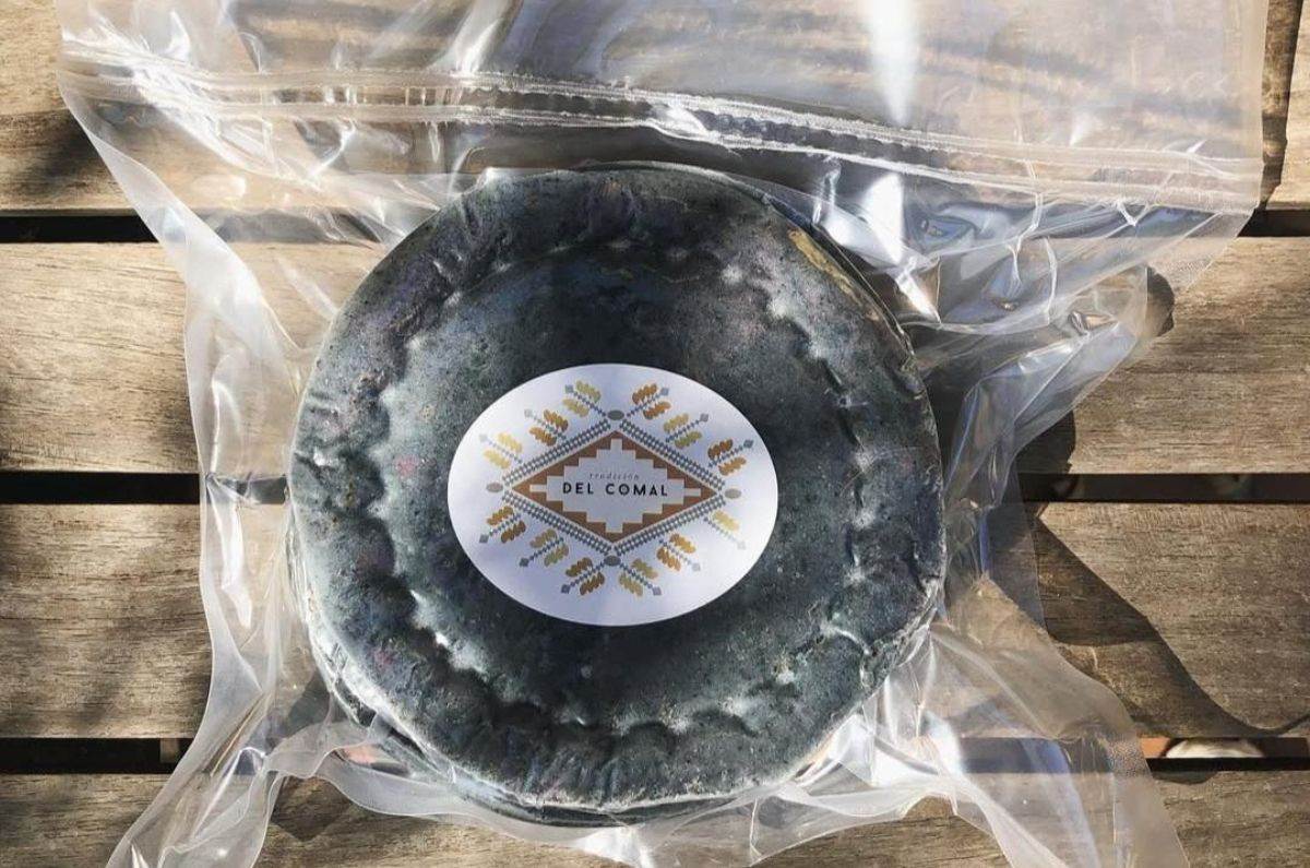 Tortillas de maíz azul empacada al vacío, foto tomada de sus redes sociales