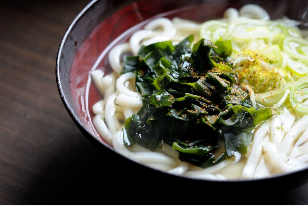 Las algas japonesas aportan gran sabor a un sinfín de platillos, tanto calientes como frescos.