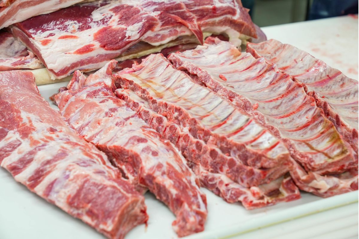 Costillas de res crudas. Foto de Pexels.