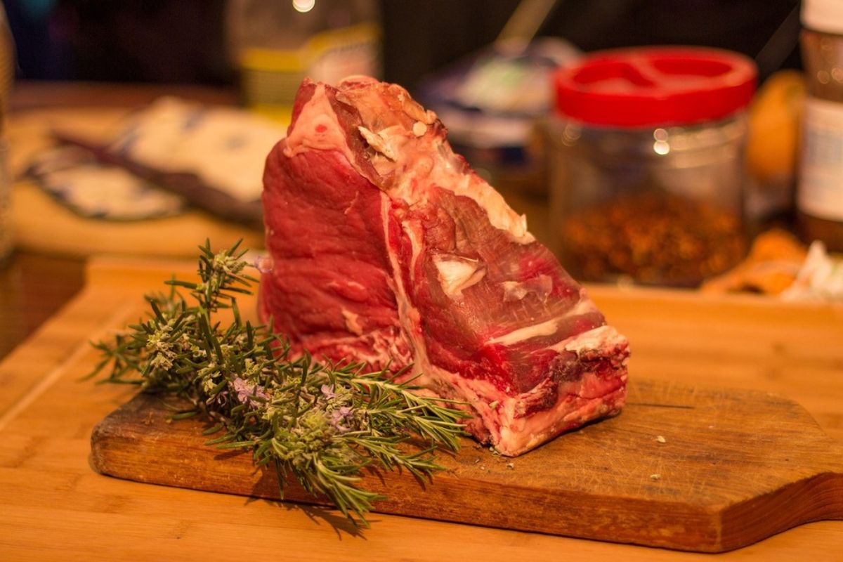 5 cortes de carne con hueso y cómo aprovecharlos