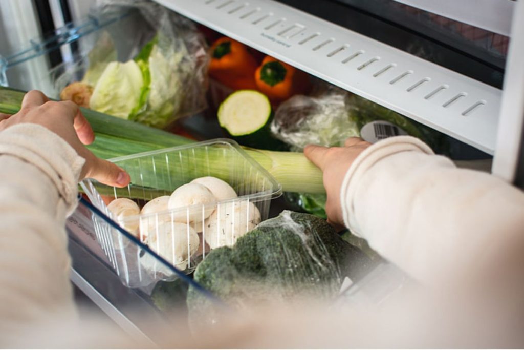 ¿Es cierto que el refrigerador ayuda a frenar la maduración de frutas y vegetales?