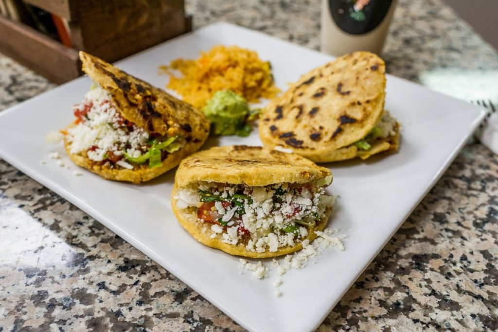 Las gorditas de migajas son uno de los platillos estrella de Querétaro.