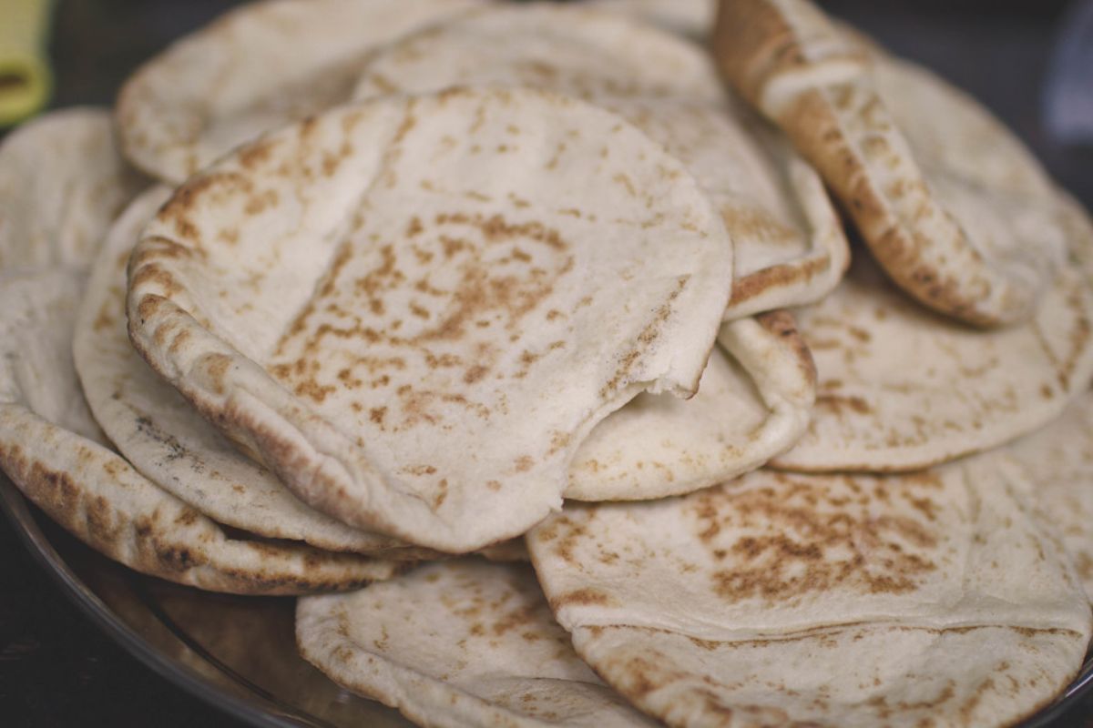 Tortilla gruesa típica de la cocina india. Foto de Flickr.
