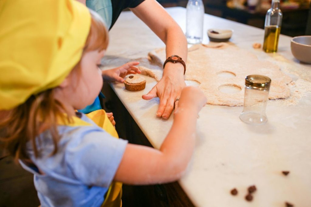 5 recetas fáciles para preparar con niños durante vacaciones de verano