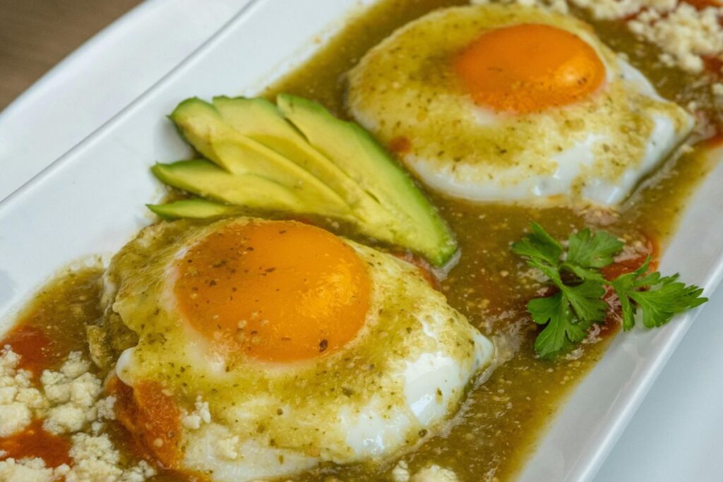 La variedad de salsas mexicanas funciona para distintos platillos en casa.