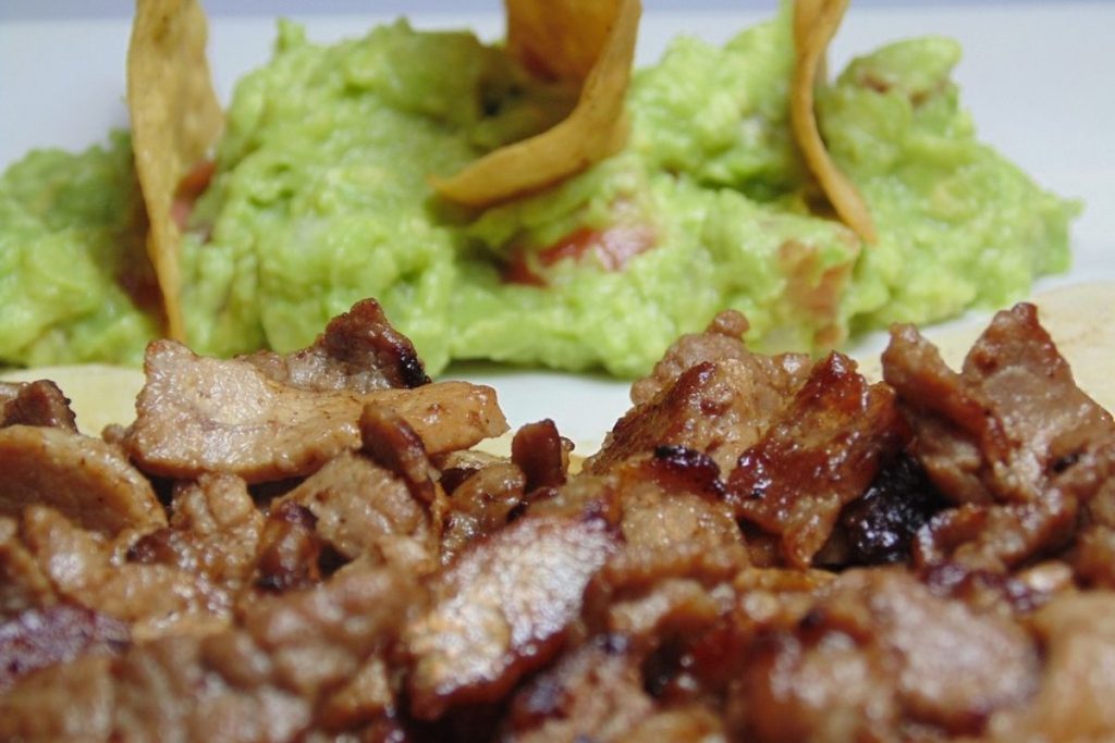 Las salsas para carne asada deben tener un buen punto de acidez y notas picantes.