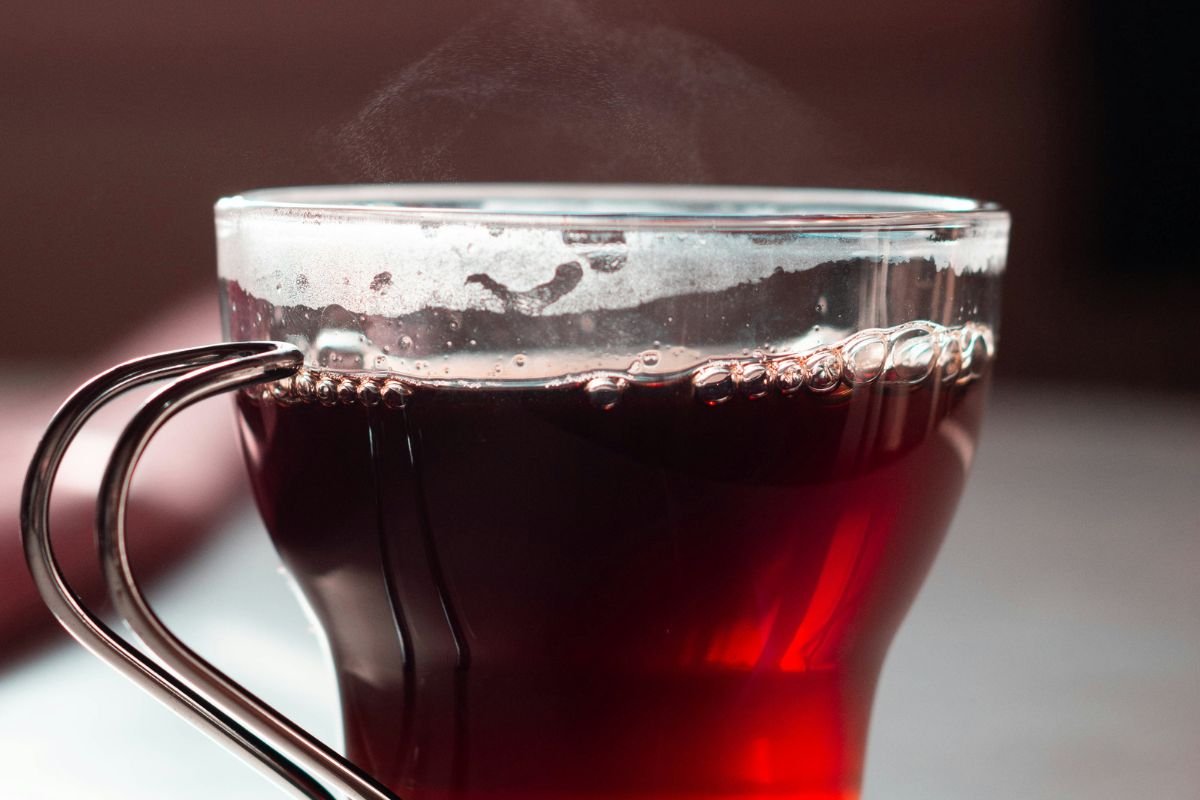 Té recién hecho. Foto de Pexels.