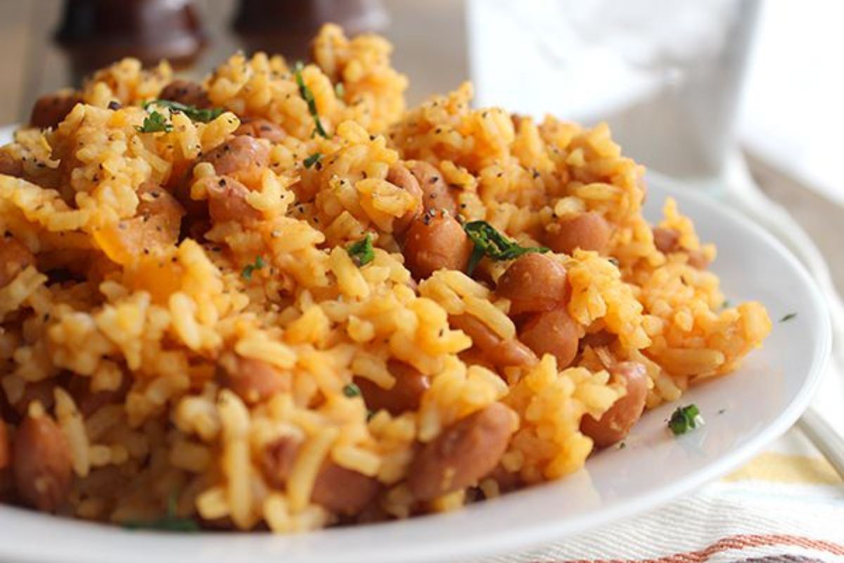 Arroz con frijoles de la olla. Foto de Flickr.