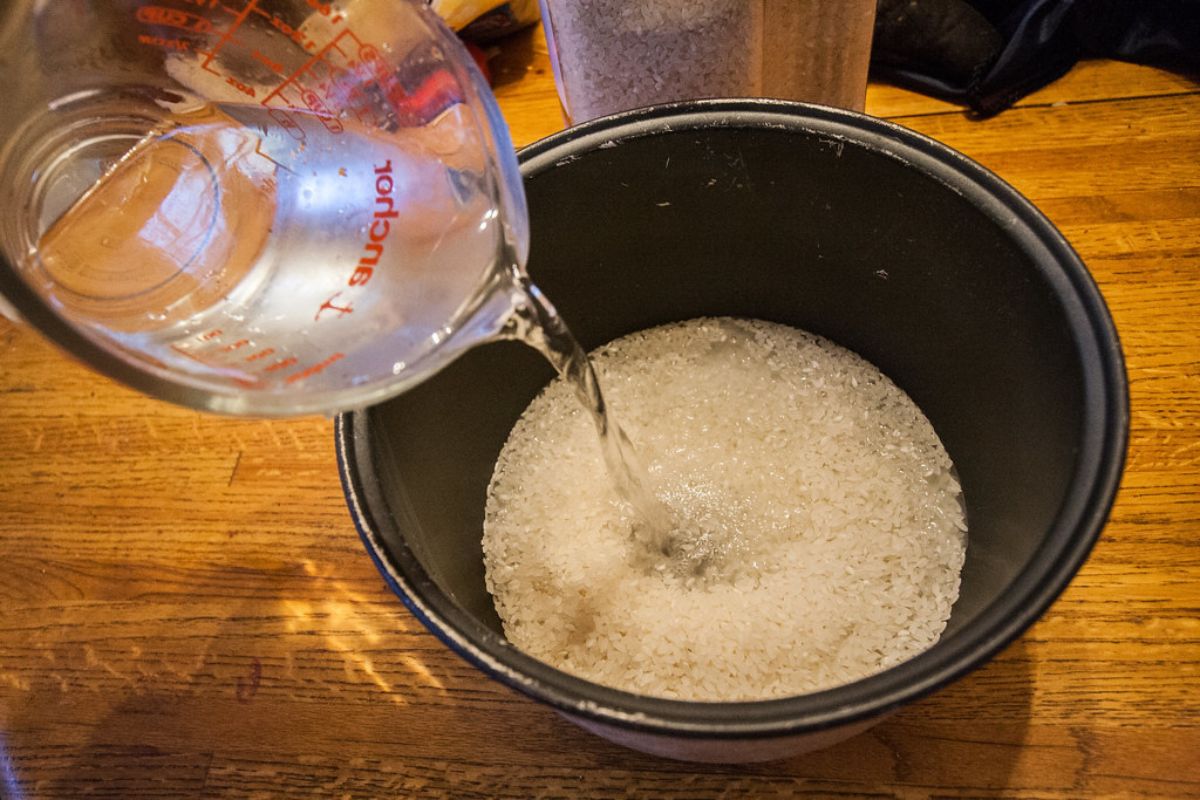 1. Lavar los granos de arroz está bien