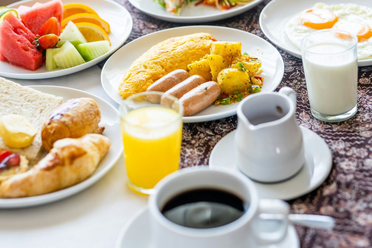 Desayuno completo. Foto de Pexels.