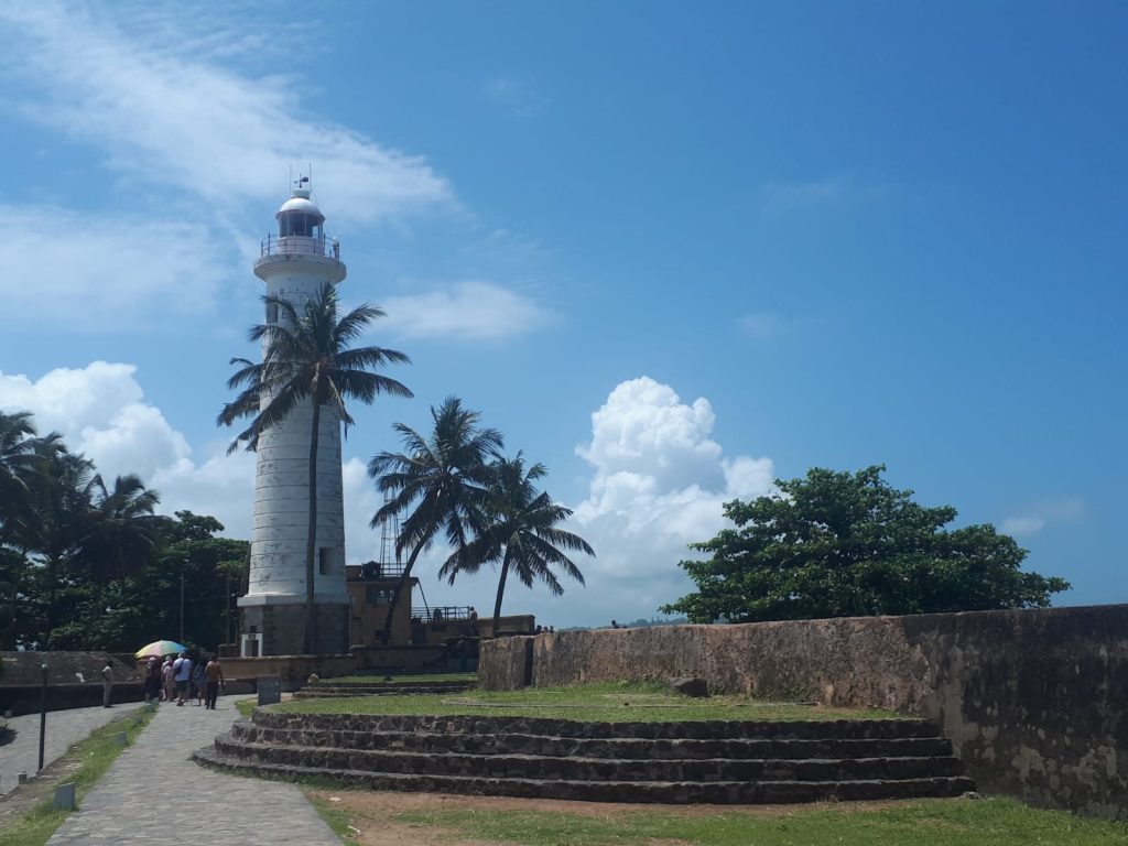 Un destino exótico de playas doradas y selva en Sri Lanka 5
