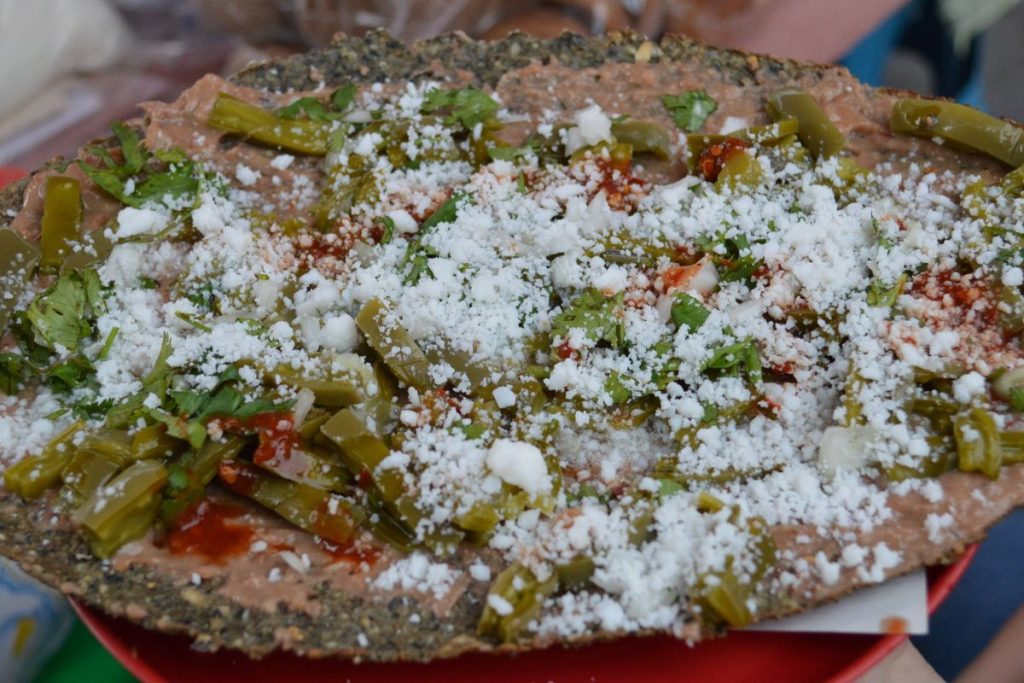 El huarache toluqueño es un antojito del centro del país que se prepara en minutos.