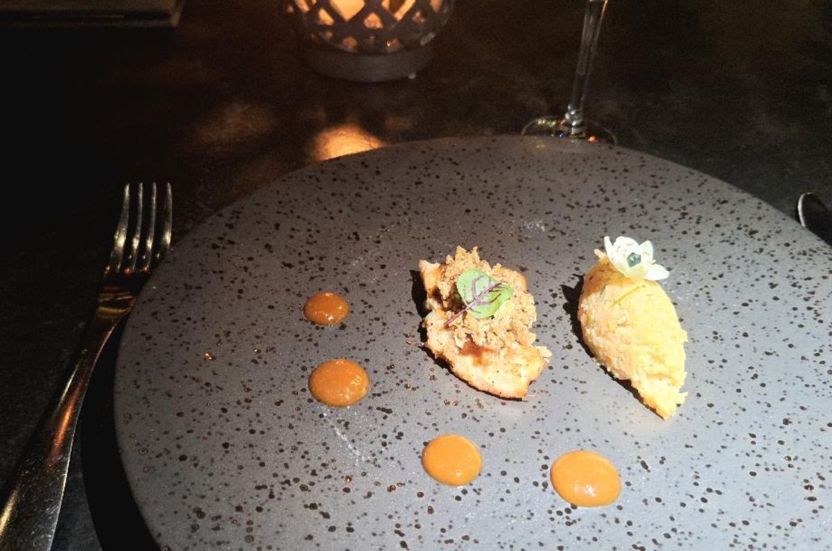 Mero Chilli Yam, coliflor, yuzu y cilantro del chef Aguirre, foto de Miriam Carmo