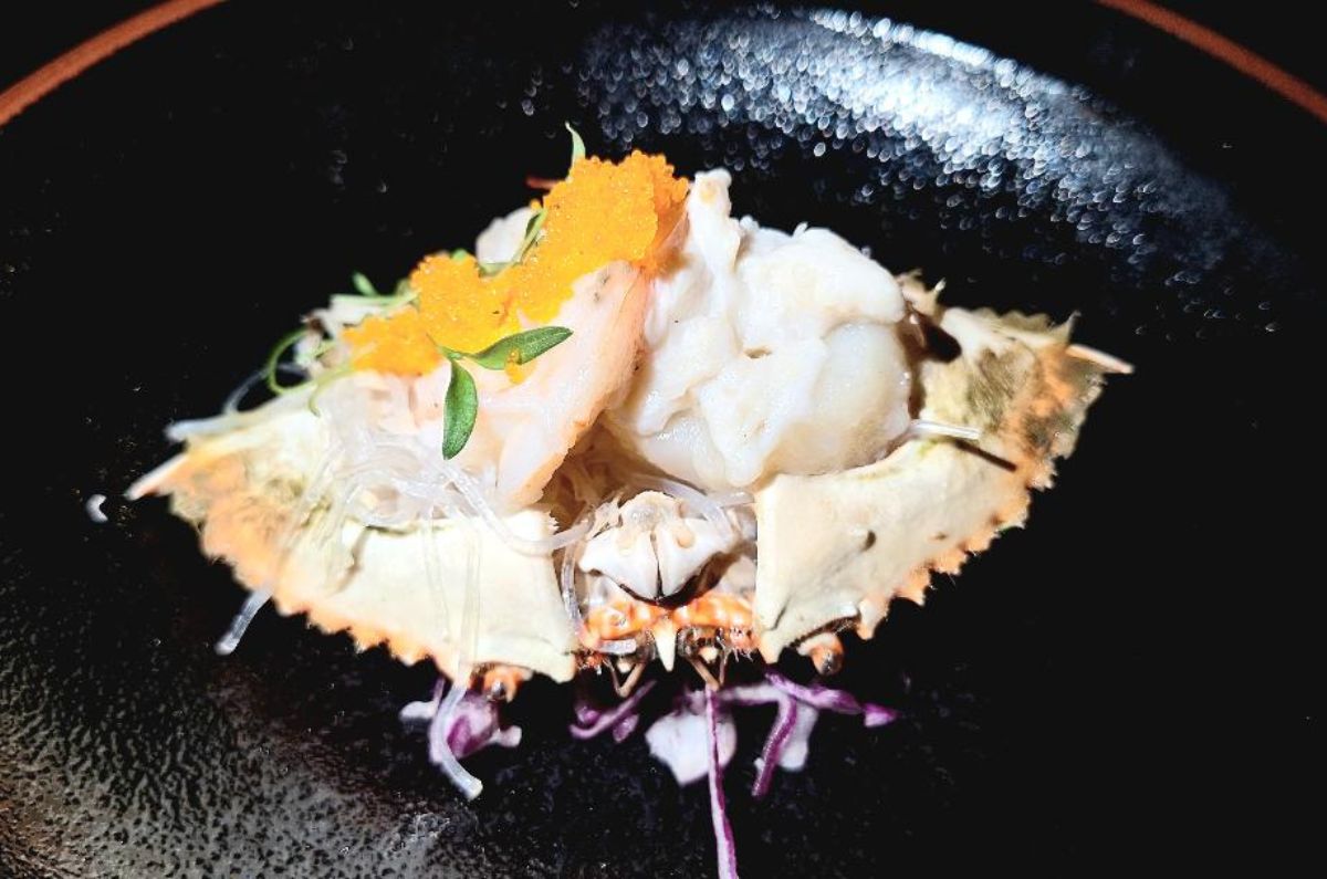 Jaiba azul y fideo de soya al ajo al vapor del chef Chiu, foto de Miriam Carmo