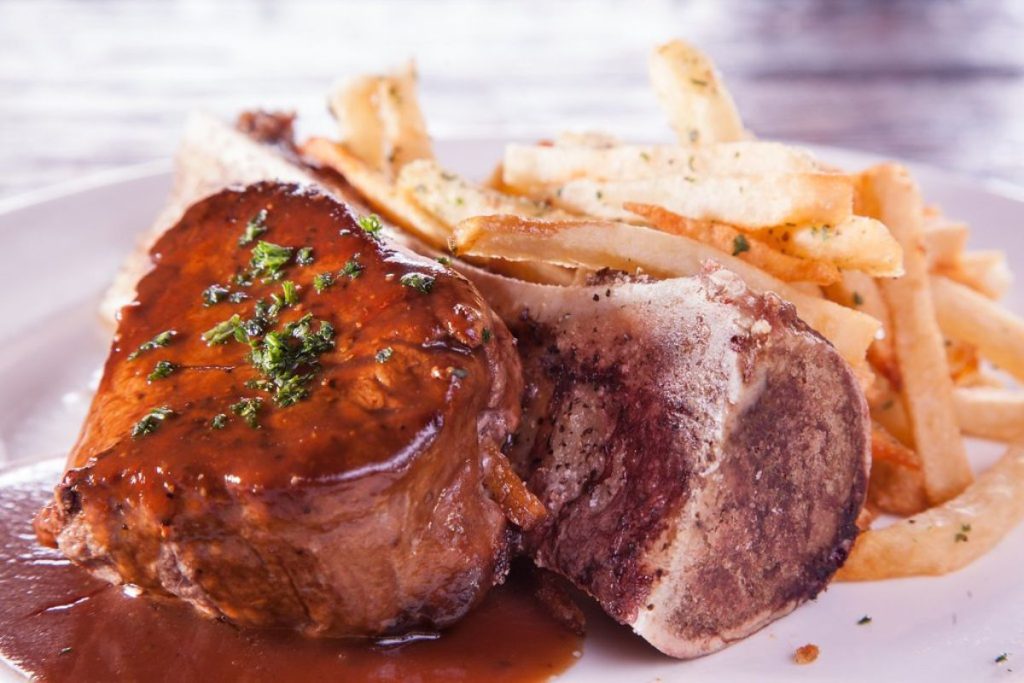 La salsa Bordelesa es una creación francesa que exige una reducción perfecta.