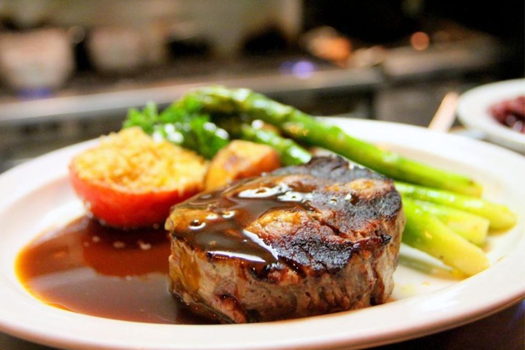 Las salsas para acompañar el filet mignon deben utilizarse inteligentemente.