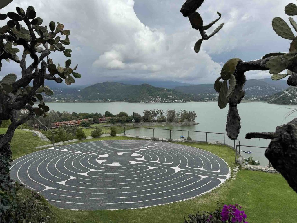 El Silencio en Valle de Bravo: Donde el silencio respira 2
