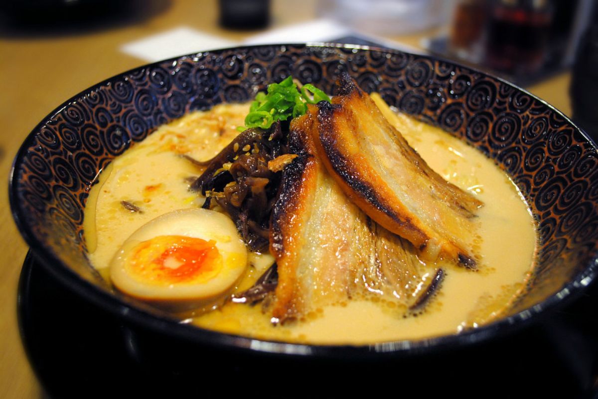 1. Tonkotsu