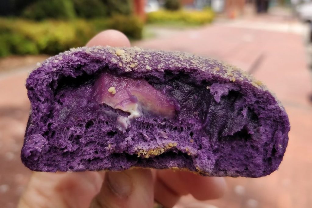 El ube y el taro son dos tipos de tubérculos populares en la cocina contemporánea.