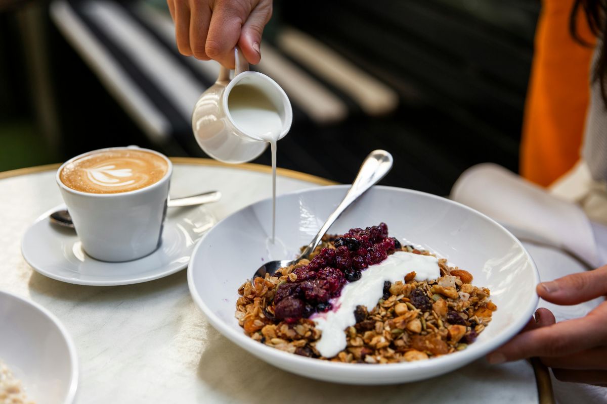 5. Café con yogurt
