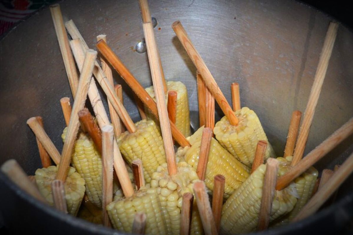 Elotes cocidos. Foto de Flickr.